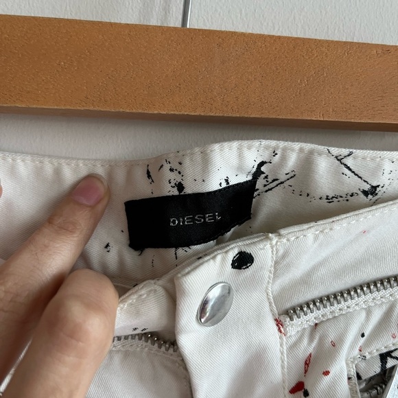 Diesel Women’s Paint Splatter Slim Fit White Pants Size 27 - Picture 3 of 12